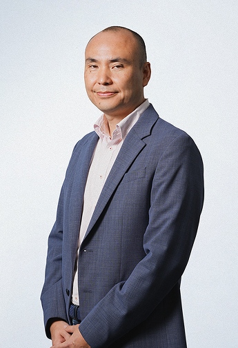 執行役員 CHRO 青山 哲也